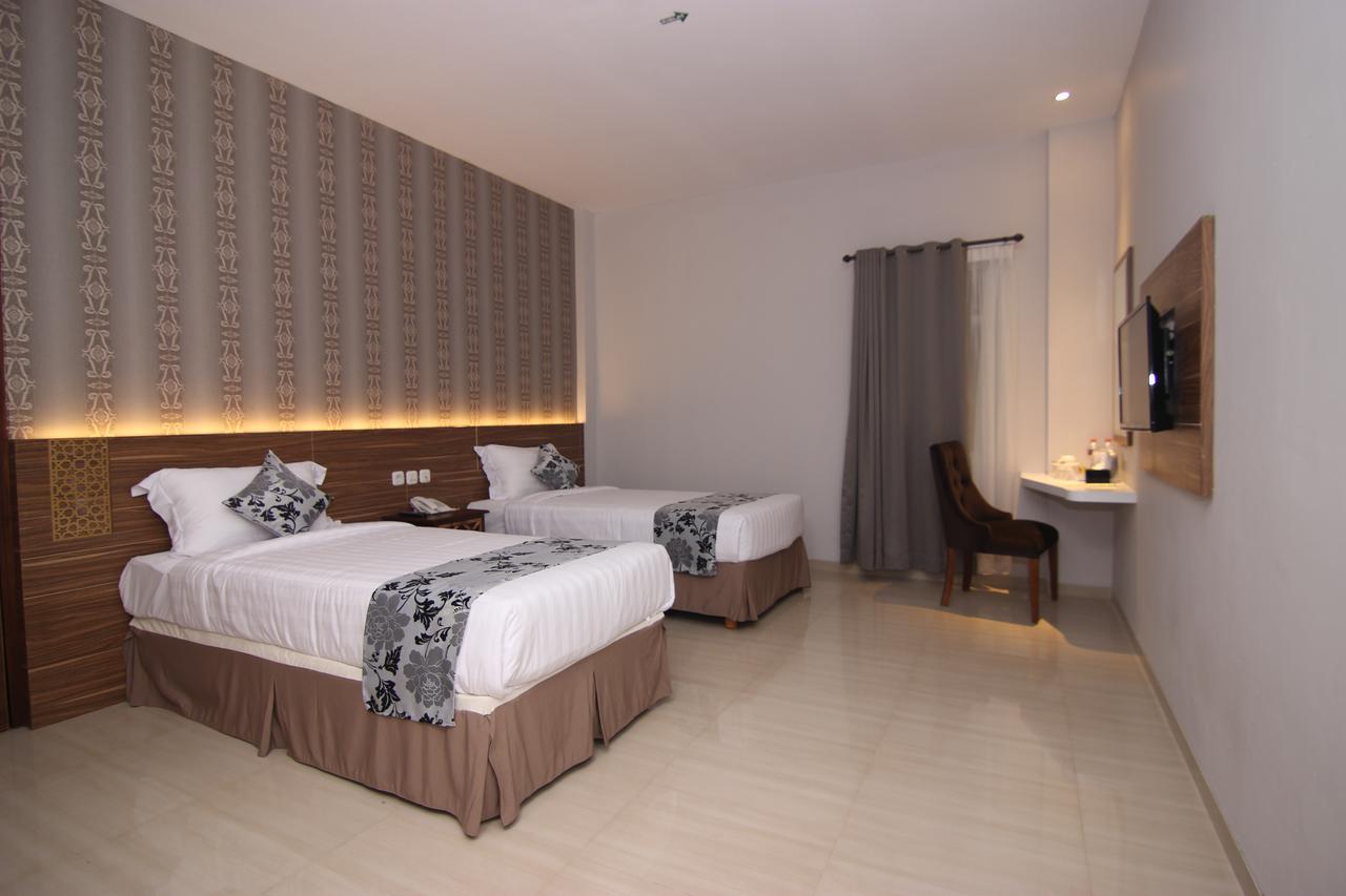 Grand Amira Hotel Solo, Azana Hotels Collection Exterior photo